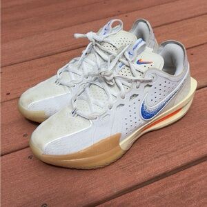 Nike White and Blue Tennis Sneakers